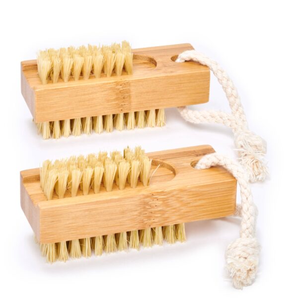 wood nail brush (plastic free, vegan, unbranded, unpackaged)