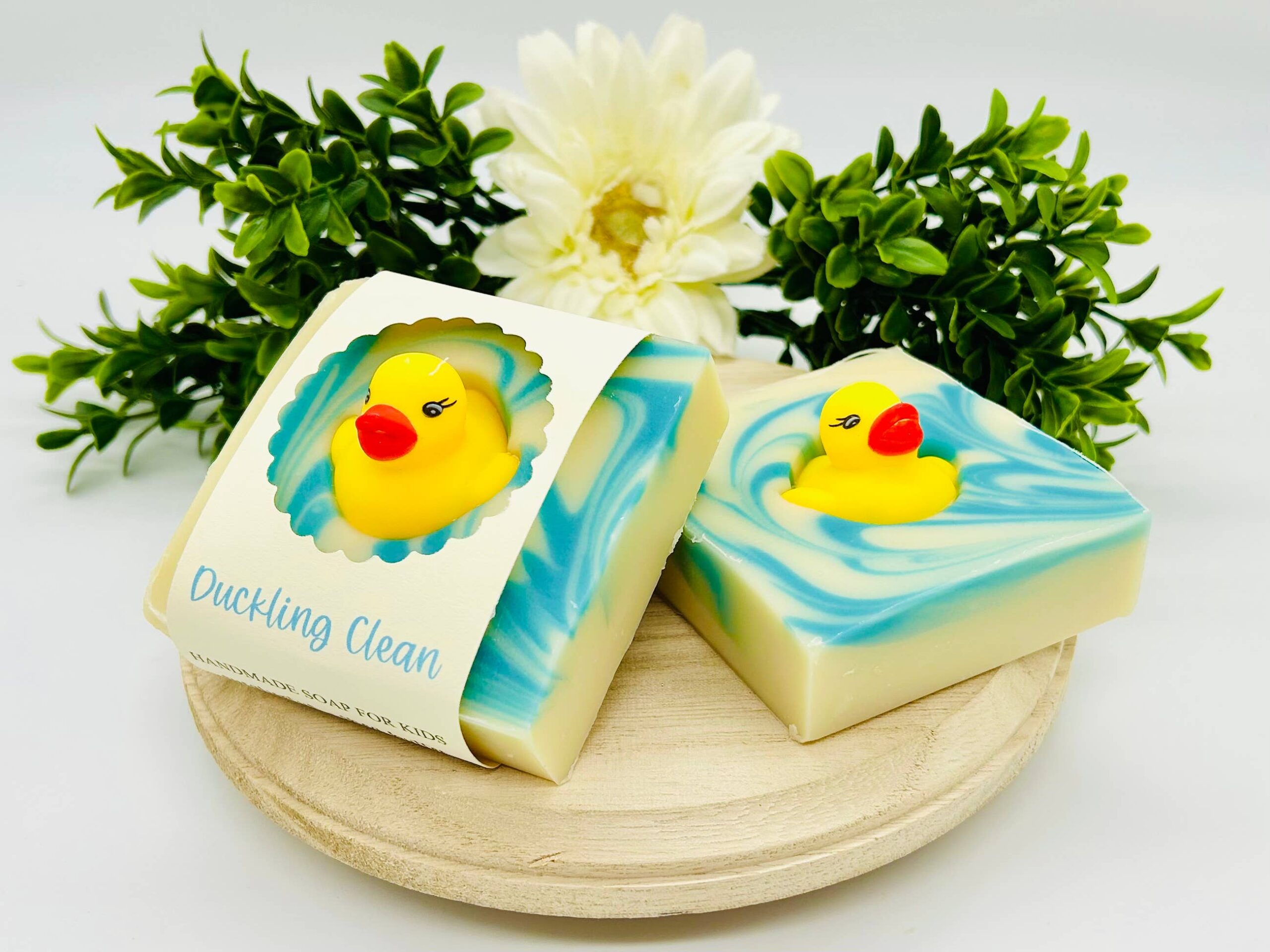duckling clean handmade soap bar for kids: eucalyptus 4.2oz