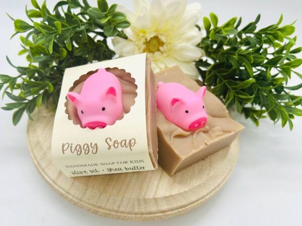 piggy handmade soap bar for kids: scented 4.2oz
